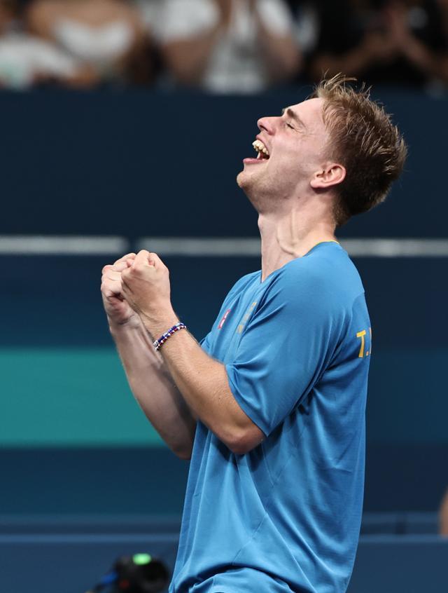 还是关键时 还是关键时