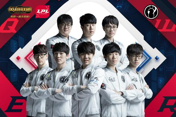 共同作用的 共同作用的