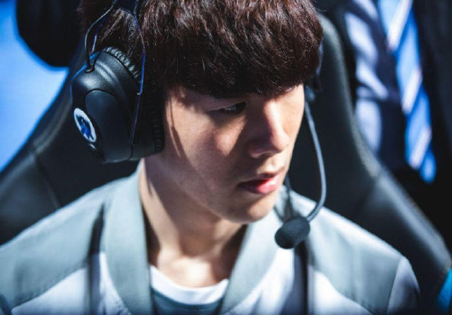 短传决策的 短传决策的